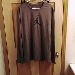 Dri-fit Jordan jump man t-shirt, gray and black